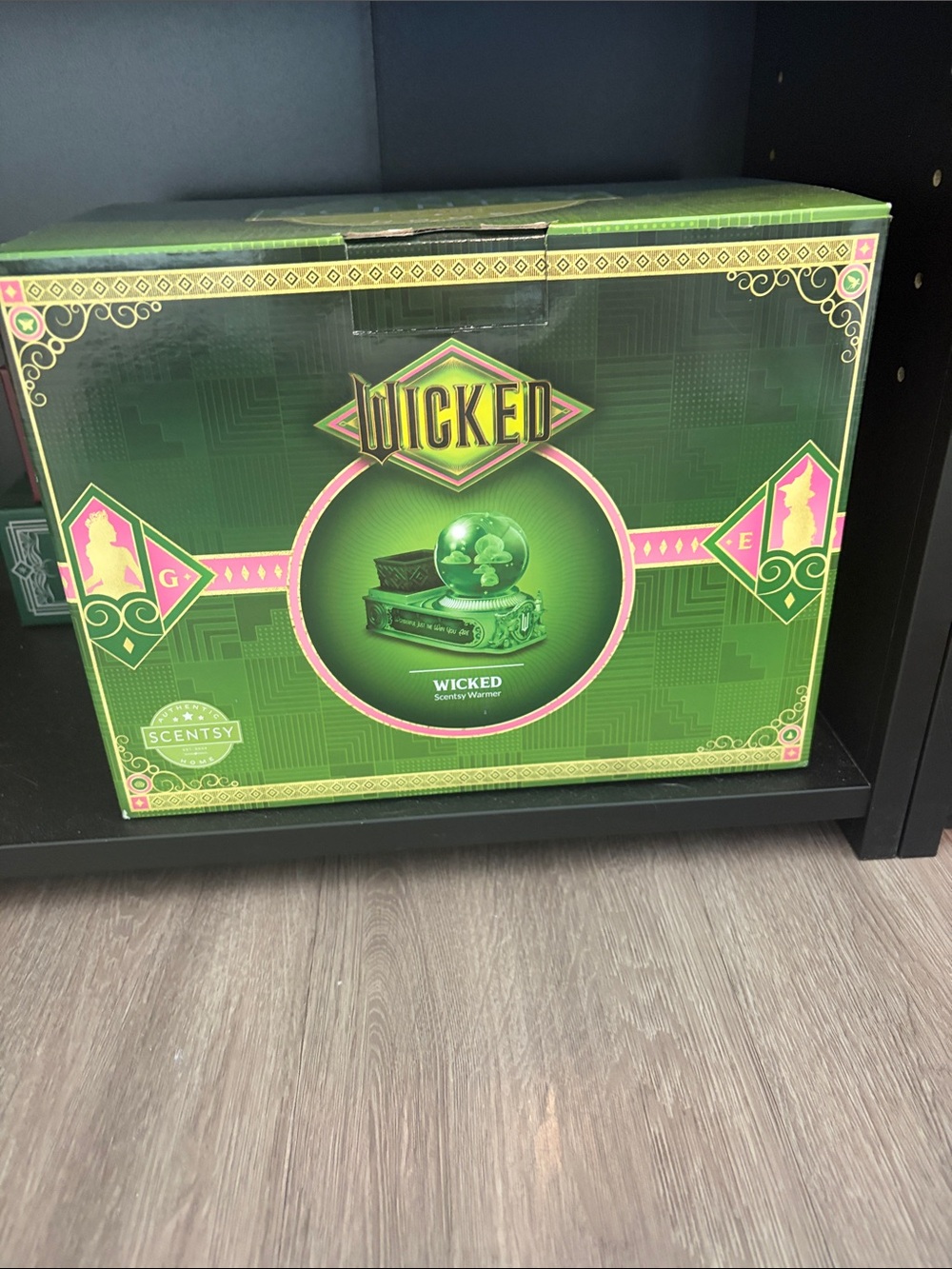 Wicked Scentsy Warmer  – Brand New In Box